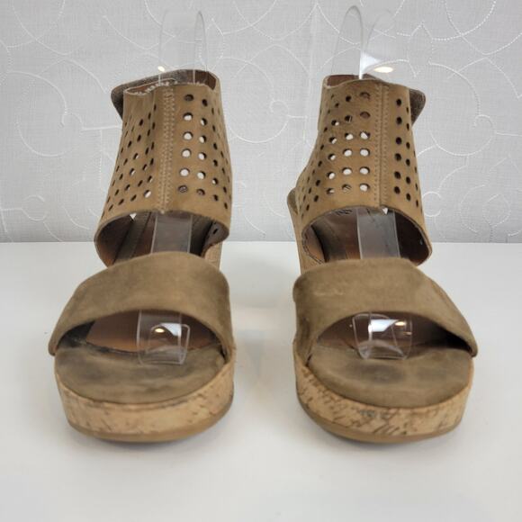 Euro Soft By Sofft Womens Sandals Size 6M Tan Suede Leather Strappy Cork Wedge - Picture 7 of 10